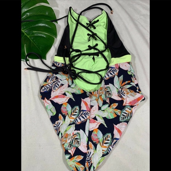NWT $154 Maaji Lime Light One-piece Swimsuit in Black Forest [SZ Medium‎ ] - Picture 10 of 12
